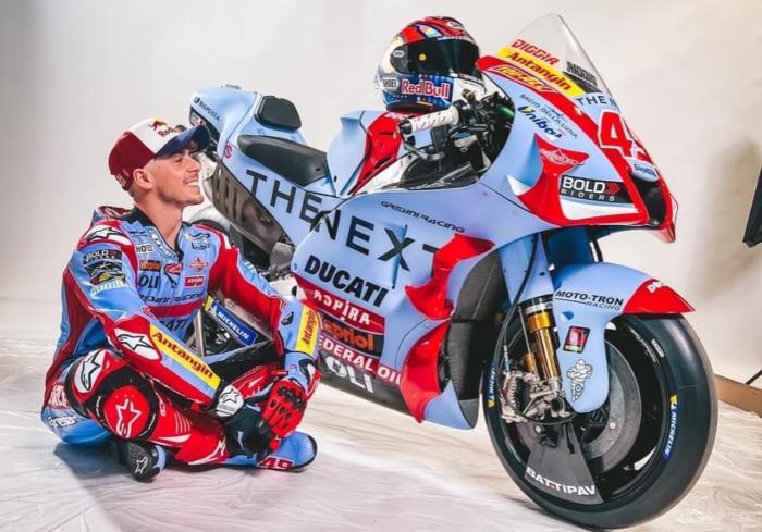 Scopri di più sull'articolo Le prime livree MotoGP: il commento tecnico di Alex Design