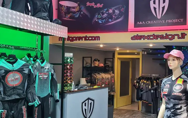 Scopri di più sull'articolo Ride&Fun, Alex Design inaugura il suo primo store racing